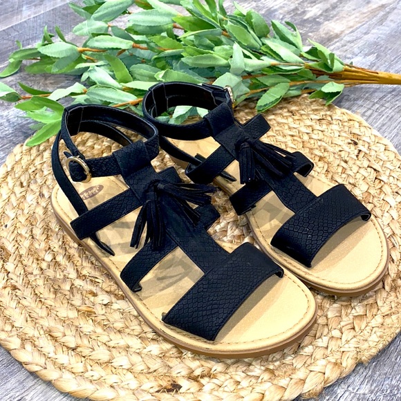 Dr. Scholl's Shoes - Dr. Scholl’s black tassel sandals size 7.5
